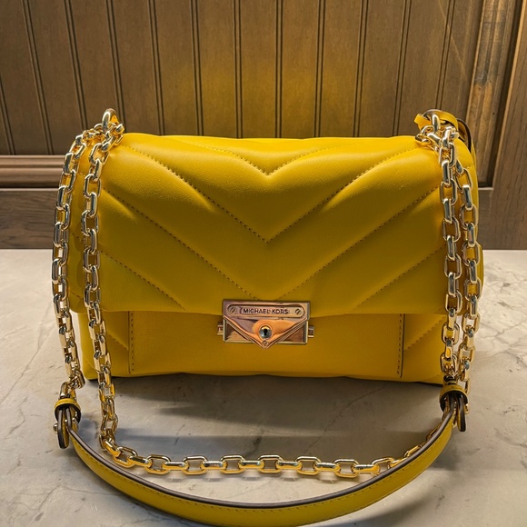 MICHAEL KORS TRIBECA QUILTED LEATHER HANDBAG - Picture 3 of 11